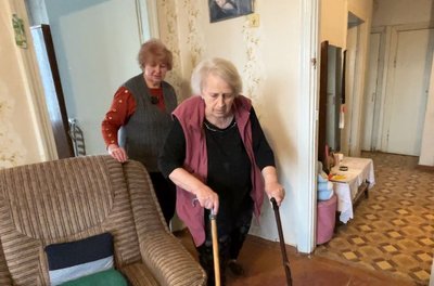 "Ми не просто приходимо, їм потрібна підтримка": соцпрацівниця з Черкащини про свою роботу "Ми не просто приходимо, їм потрібна підтримка": соцпрацівниця з Черкащини про свою роботу