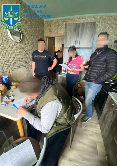 Повідомляв про місця роздачі повісток: черкащанину вручили підозру Повідомляв про місця роздачі повісток: черкащанину вручили підозру