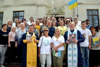 На Тернопільщині відкрили пам'ятну дошку Володимиру Кравчуку На Тернопільщині відкрили пам'ятну дошку Володимиру Кравчуку