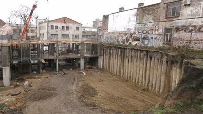 Два рівні паркінгу на Шептицького,7 у Чернівцях Два рівні паркінгу на Шептицького,7 у Чернівцях