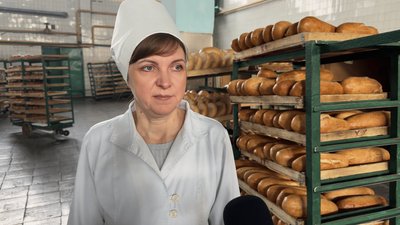 Начальниця виробництва хлібокомбінату Людмила Грошко Начальниця виробництва хлібокомбінату Людмила Грошко