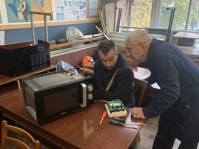 "Навички для інклюзивності": у Вінниці 12 людей з інвалідністю опановують професію електромонтера "Навички для інклюзивності": у Вінниці 12 людей з інвалідністю опановують професію електромонтера