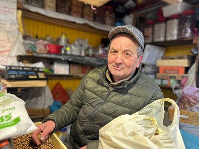 Ціни на волоські горіхи в Житомирі зросли через менший урожай Ціни на волоські горіхи в Житомирі зросли через менший урожай