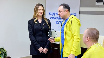 Ольга Харлан отримала спеціальну відзнаку НОК України "Спортивний символ єдності" Ольга Харлан отримала спеціальну відзнаку НОК України "Спортивний символ єдності"