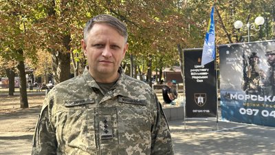 Начальник рекрутингового центру ВМС Віктор Самохін Начальник рекрутингового центру ВМС Віктор Самохін