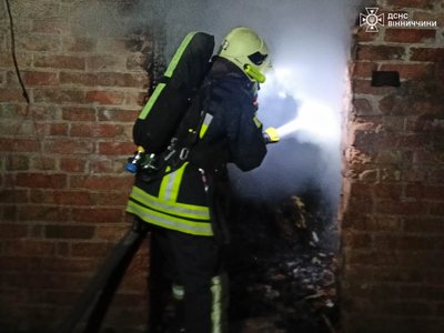 На Вінниччині за добу загасили чотири пожежі: одна зі смертельними наслідками На Вінниччині за добу загасили чотири пожежі: одна зі смертельними наслідками