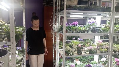 "Торгівля впала, втрачаю 70% прибутку". Жителі Кривого Рогу вийшли на акцію з вимогою переглянути графік вимкнень світла "Торгівля впала, втрачаю 70% прибутку". Жителі Кривого Рогу вийшли на акцію з вимогою переглянути графік вимкнень світла