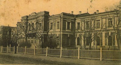 У Кропивницькому російська армія обстріляла будівлю, у якій навчався Винниченко, у день його народження У Кропивницькому російська армія обстріляла будівлю, у якій навчався Винниченко, у день його народження