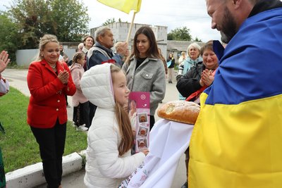 Понад рік у полоні: у Попільні зустріли військовослужбовця Романа Пінчука Понад рік у полоні: у Попільні зустріли військовослужбовця Романа Пінчука