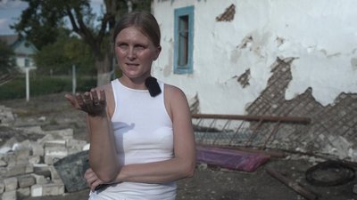 "Хочу дітям прищепити любов до села": історія Алли Кіптель, яка придбала майже 100-річний будинок на хуторі "Хочу дітям прищепити любов до села": історія Алли Кіптель, яка придбала майже 100-річний будинок на хуторі