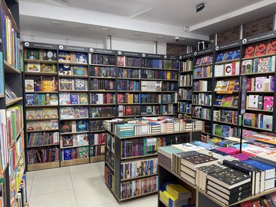 Що купують перед святами у книгарнях Полтави Що купують перед святами у книгарнях Полтави