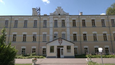 "Це для нас і для них вперше": четверо дівчат подали документи у ліцей з посиленою військовою підготовкою на Рівненщині "Це для нас і для них вперше": четверо дівчат подали документи у ліцей з посиленою військовою підготовкою на Рівненщині