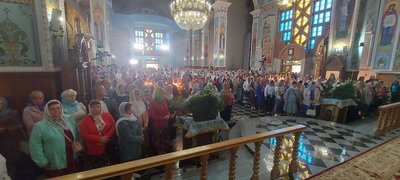 Урочисту службу в Свято-Покровському соборі Рівного очолює митрополит ПЦУ Епіфаній Урочисту службу в Свято-Покровському соборі Рівного очолює митрополит ПЦУ Епіфаній