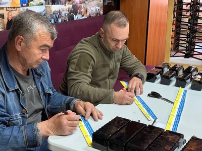 "Так ми продовжуємо справу Данила Богуславського": закарпатські волонтери передали захисникам 22 дрони "Так ми продовжуємо справу Данила Богуславського": закарпатські волонтери передали захисникам 22 дрони