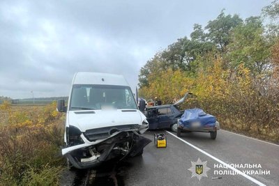 У Полтавській області у аварії загинув водій, а пасажирка травмована У Полтавській області у аварії загинув водій, а пасажирка травмована