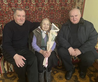 "Жодного разу не була на лікарняному": 95-річчя відзначила Леоніда Вінцковська з Рівненщини "Жодного разу не була на лікарняному": 95-річчя відзначила Леоніда Вінцковська з Рівненщини