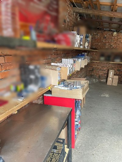 На Київщині вилучили контрафактний тютюн та алкоголь на понад 12 млн грн На Київщині вилучили контрафактний тютюн та алкоголь на понад 12 млн грн