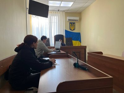 Дітей двоє, а пенсія одна: на Черкащині жінка домагається визнання батьківства доньки через суд Дітей двоє, а пенсія одна: на Черкащині жінка домагається визнання батьківства доньки через суд