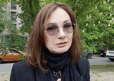 У Самару на Дніпропетровщині прощаються з актором молодіжного театру Максимом Ковтуном