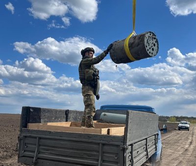 На Кіровоградщині підірвали бойові частини російської ракети На Кіровоградщині підірвали бойові частини російської ракети