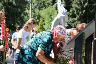Памʼять про кожного Героя: на Черкащині відкрили Алею Слави