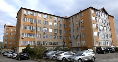 Багатоповерхівка у Харкові Багатоповерхівка у Харкові