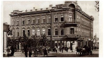 ТОП—7 архітектурних пам'ятників Маріуполя, які знищили росіяни ТОП—7 архітектурних пам'ятників Маріуполя, які знищили росіяни