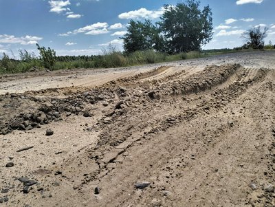 "Можна дзьоба розбити": два села на Волині п'ятий рік без автобуса через погану дорогу "Можна дзьоба розбити": два села на Волині п'ятий рік без автобуса через погану дорогу