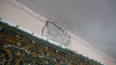 "Краще звідси їхати". Війська РФ атакують Межову дронами та КАБами: що розповідають місцеві жителі "Краще звідси їхати". Війська РФ атакують Межову дронами та КАБами: що розповідають місцеві жителі
