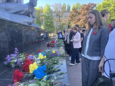 У Кременчуці вшанували пам’ять загиблих у Другій світовій війні У Кременчуці вшанували пам’ять загиблих у Другій світовій війні