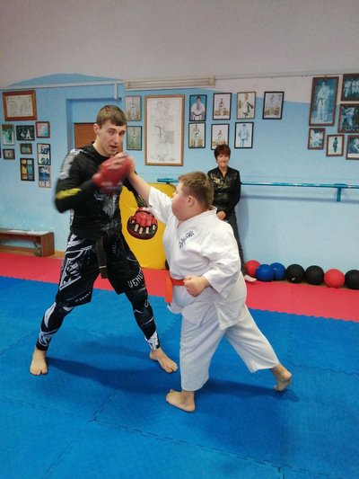 «Виїхали з однією сумкою»: історія родини, яка рятувалася від повені після підриву Каховської ГЕС «Виїхали з однією сумкою»: історія родини, яка рятувалася від повені після підриву Каховської ГЕС