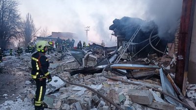 У Києві на території колишнього заводу стався вибух: що відомо У Києві на території колишнього заводу стався вибух: що відомо