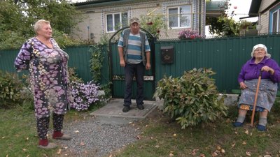 "А "Червону калину" теж заборонять співати": на Хмельниччині жителі села Червона Дубина не згодні з перейменуванням "А "Червону калину" теж заборонять співати": на Хмельниччині жителі села Червона Дубина не згодні з перейменуванням