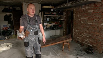 "Було би більше помічників – було б краще": як волонтер з Чернігова понад чотири роки допомагає відновлювати будинки "Було би більше помічників – було б краще": як волонтер з Чернігова понад чотири роки допомагає відновлювати будинки