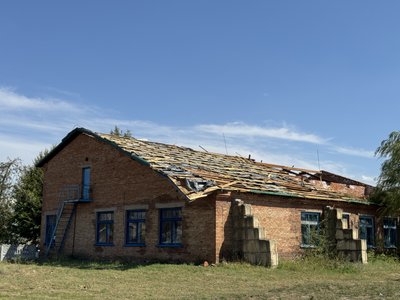 "Думали, кінець світу": як відновлюють свої будинки після негоди жителі Кобеляцької громади