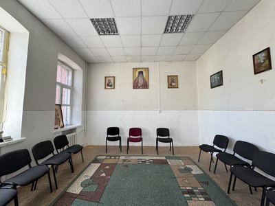 Через російські обстріли збільшуються тріщини: у Полтаві руйнується будинок Глейзера