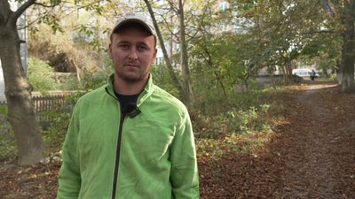Волонтери встановили утеплений будиночок для вуличних котів у Рівному Волонтери встановили утеплений будиночок для вуличних котів у Рівному