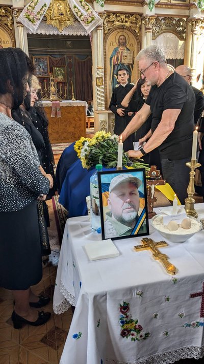 На Закарпатті попрощалися із полеглим захисником Миколою Цілем На Закарпатті попрощалися із полеглим захисником Миколою Цілем