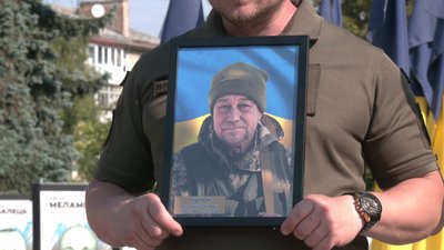 З добровольцями Дмитром Доровєєвим та Володимиром Ліціюком попрощалися у Рівному З добровольцями Дмитром Доровєєвим та Володимиром Ліціюком попрощалися у Рівному