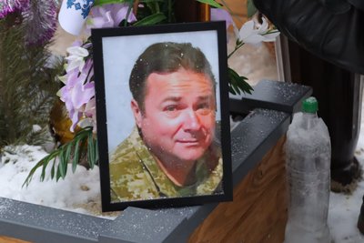 Охтирчани попрощалися з військовослужбовцем Олегом Шелестом Охтирчани попрощалися з військовослужбовцем Олегом Шелестом