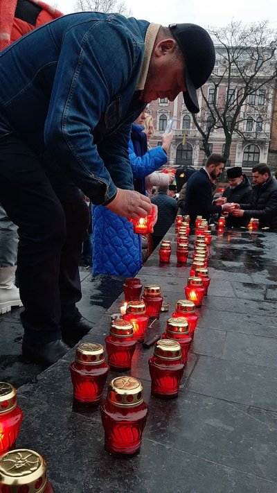 У Львові вшанували пам'ять жертв Голодоморів У Львові вшанували пам'ять жертв Голодоморів
