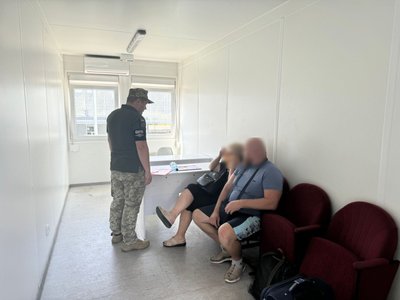 На Львівщині прикордонники викрили три фіктивні подружжя На Львівщині прикордонники викрили три фіктивні подружжя