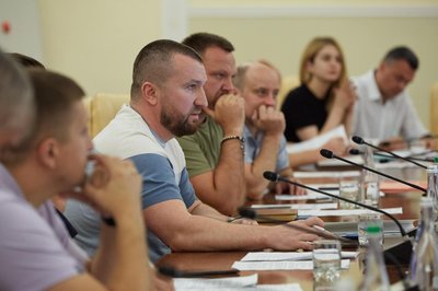 Законопроєкти, комітети, голосування. Якою була депутатська діяльність нардепа з Херсонщини Володимира Іванова Законопроєкти, комітети, голосування. Якою була депутатська діяльність нардепа з Херсонщини Володимира Іванова
