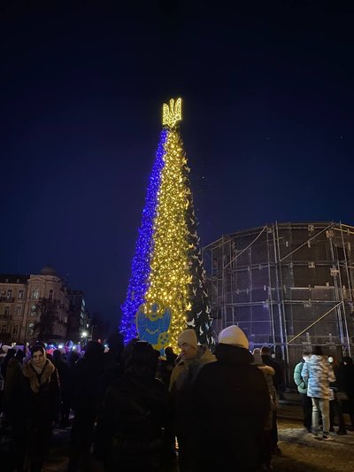 У Києві засвітили головну ялинку країни на Софійській площі У Києві засвітили головну ялинку країни на Софійській площі