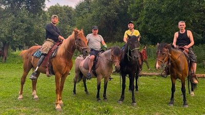 Після поранення та втрати ноги брав участь в українському тижні моди. Історія бійця з Кропивницького Після поранення та втрати ноги брав участь в українському тижні моди. Історія бійця з Кропивницького