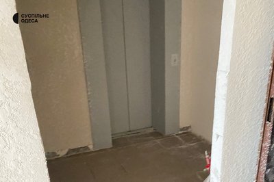 Підготовка до завершення ремонту: у якому зараз стані одеський ЖК "Тірас", пошкоджений російською ракетою Підготовка до завершення ремонту: у якому зараз стані одеський ЖК "Тірас", пошкоджений російською ракетою