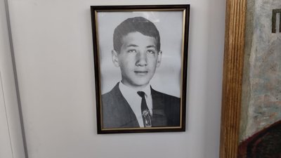 На Житомирщині відкрили пам'ятний знак на честь земляка — Леоніда Стадника — найвищої людини світу 2007 року На Житомирщині відкрили пам'ятний знак на честь земляка — Леоніда Стадника — найвищої людини світу 2007 року