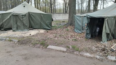На Житомирщині експерти встановлюють імена двохсот загиблих військовослужбовців ЗСУ На Житомирщині експерти встановлюють імена двохсот загиблих військовослужбовців ЗСУ