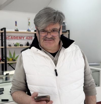 Що відомо про обшуки у магазині в Чернівцях, де під виглядом сувенірів могли продавати наркотики Що відомо про обшуки у магазині в Чернівцях, де під виглядом сувенірів могли продавати наркотики