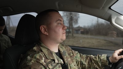 "Ми робимо феєрверки, але добрі": репортаж про виявлення та знешкодження російських БпЛА на Чернігівщині "Ми робимо феєрверки, але добрі": репортаж про виявлення та знешкодження російських БпЛА на Чернігівщині
